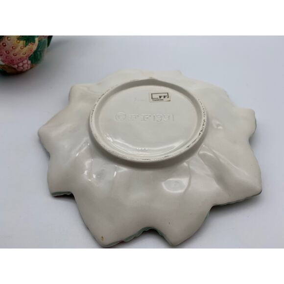 Fitz‎ And Floyd 1991 White Flowers w/ Berries Steam Leaves TeaCup & Saucer 2 set - Picture 11 of 12